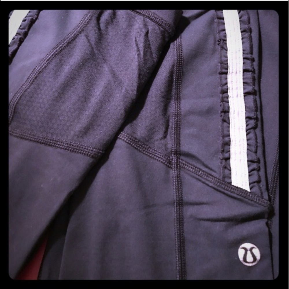 Black lululemon leggings